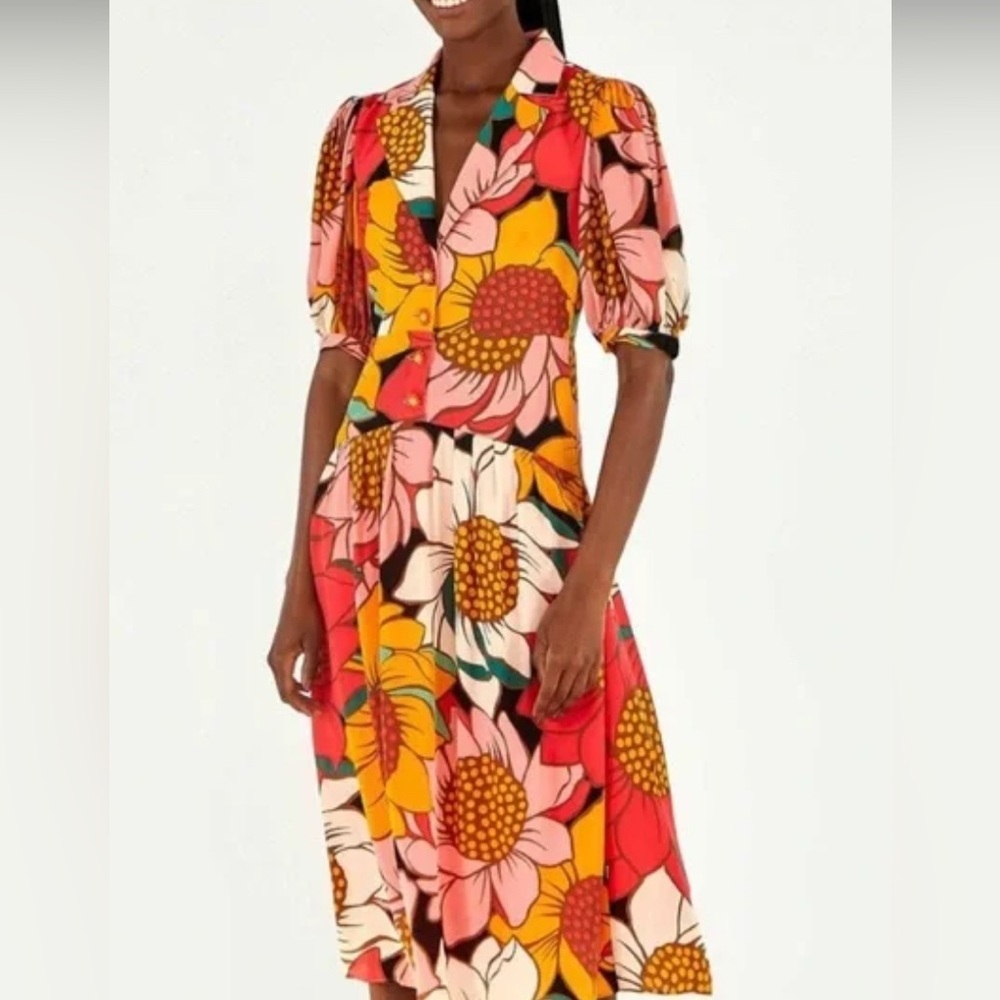 Farm Rio midi sunflower dress 
Size large 
Never worn with tags